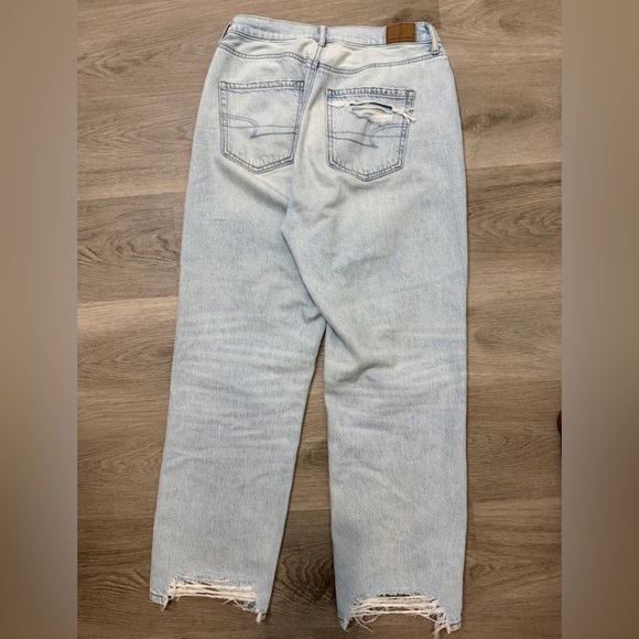 American Eagle Outfitters Light Wash Women’s Jeans - Picture 5 of 11